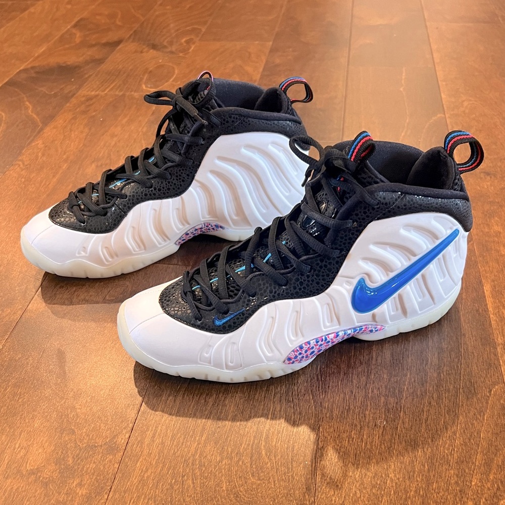 Nike Air Foamposite Pro White/Blue Hero/Red Orbit, Men’s, Youth Sz 6.5/Wn’s Sz 8